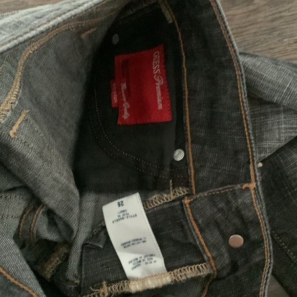 Women’s Guess Premium Jeans - Picture 6 of 6